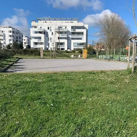 Apartment T3 A Avec Terrasse De 14 M2 *