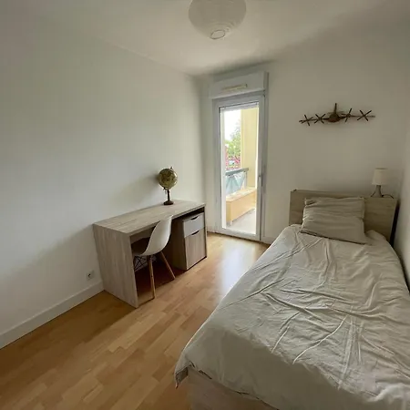 Apartment T3 A Avec Terrasse De 14 M2 *
